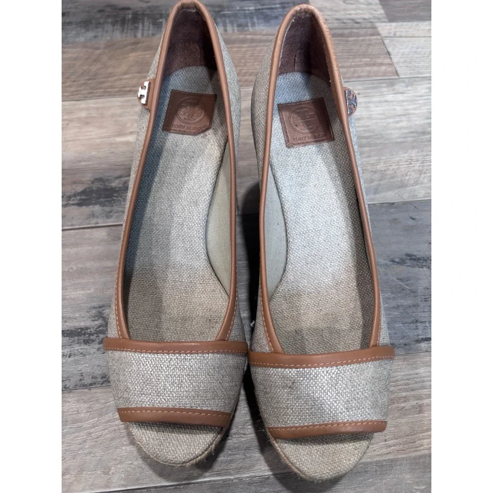Tory Burch Beige Linen Logo Espadrille Wedge Sandal Coastal Preppy Old Money 6.5